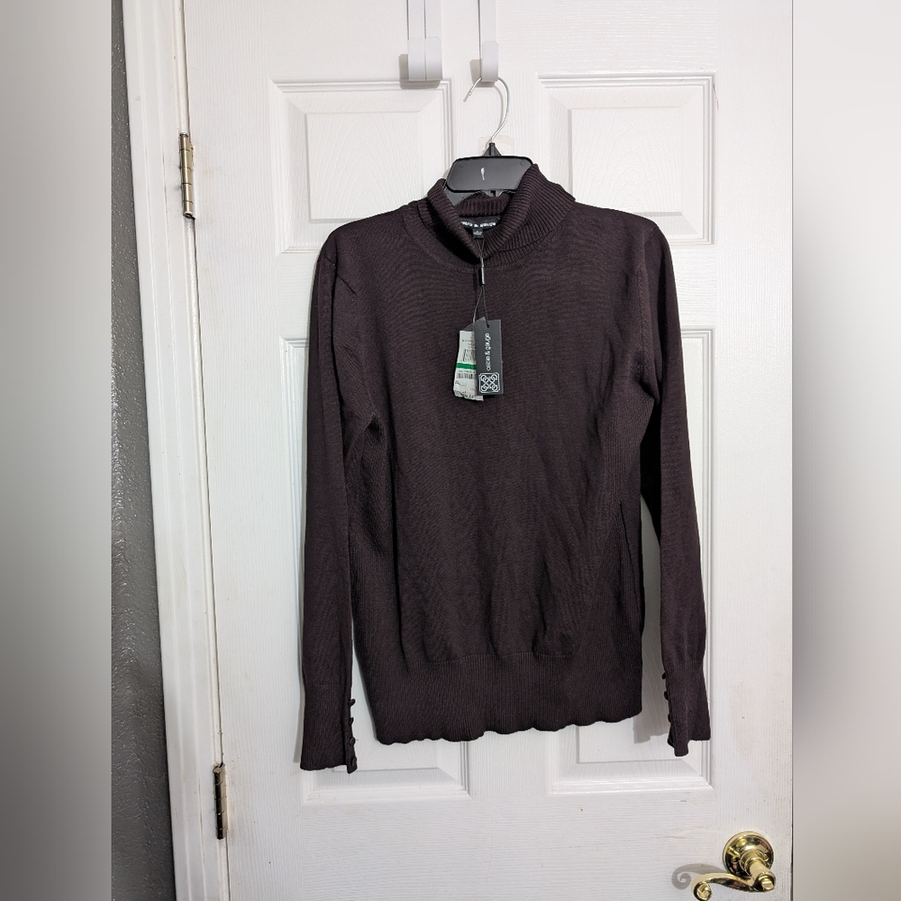 Women's Cable And Gauge Top